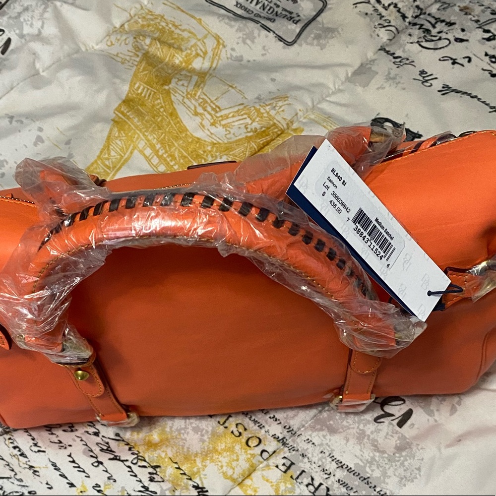 Brand new Dooney and Bourke Satchel